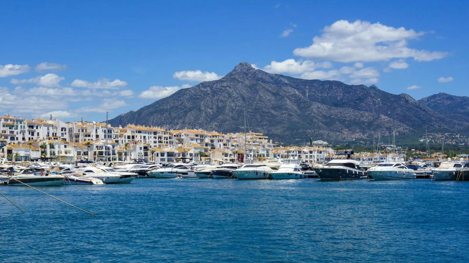 Apartment El Manantial De Santa Maria By Interhome Marbella